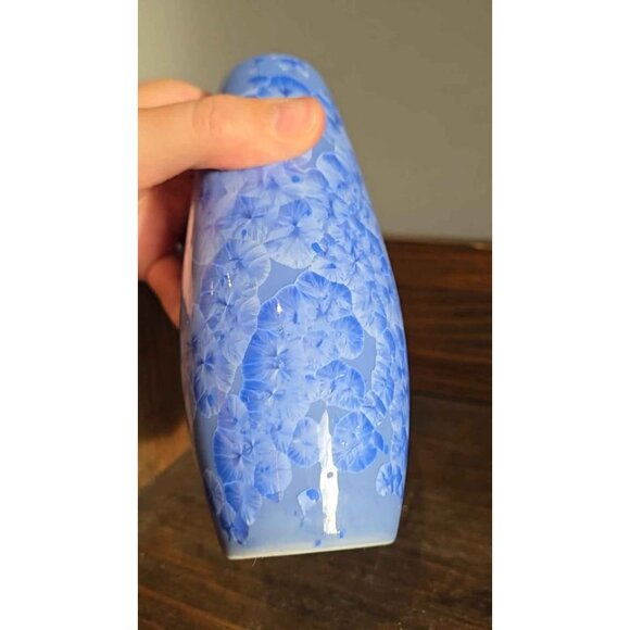 Chinese Porcelain Blue Crystalline Glaze Vase - Picture 6 of 6